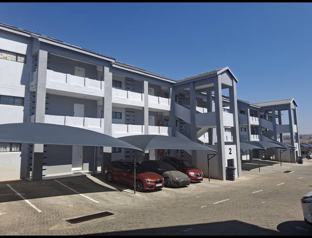 2 BEDROOM APARTMENT FOR SALE IN KOSMOSDAL